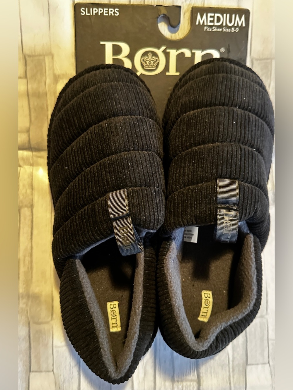 Born Quilted Black Slip-On House Slippers size 8-9 men’s